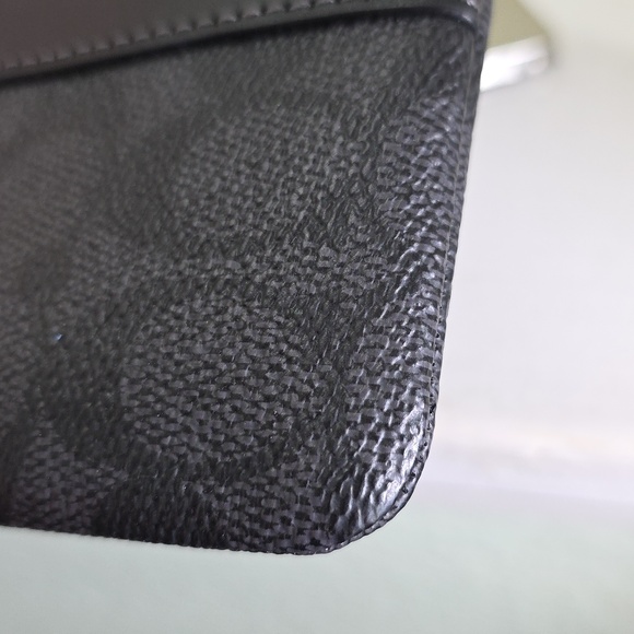 COACH Corner Zip Wristlet Signature Canvas With Stripe Black/Grey/Gunmetal NWOT - Picture 9 of 14